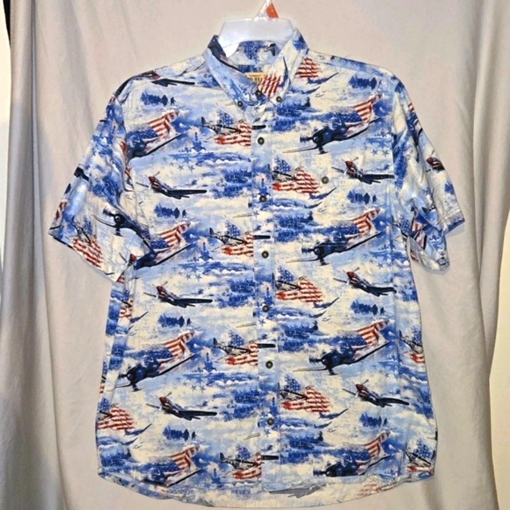 Patriotic vintage airplane, casual shirt